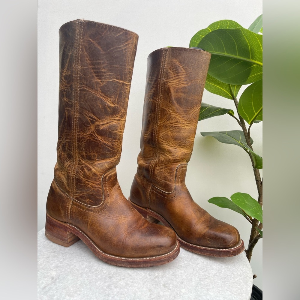 FRYE Campus distressed look boots size 10 Womens 14L